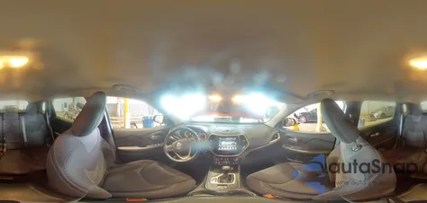 2017 Jeep Cherokee Latitude из США, поврежденный, VIN 1C4PJMCS3HW545991